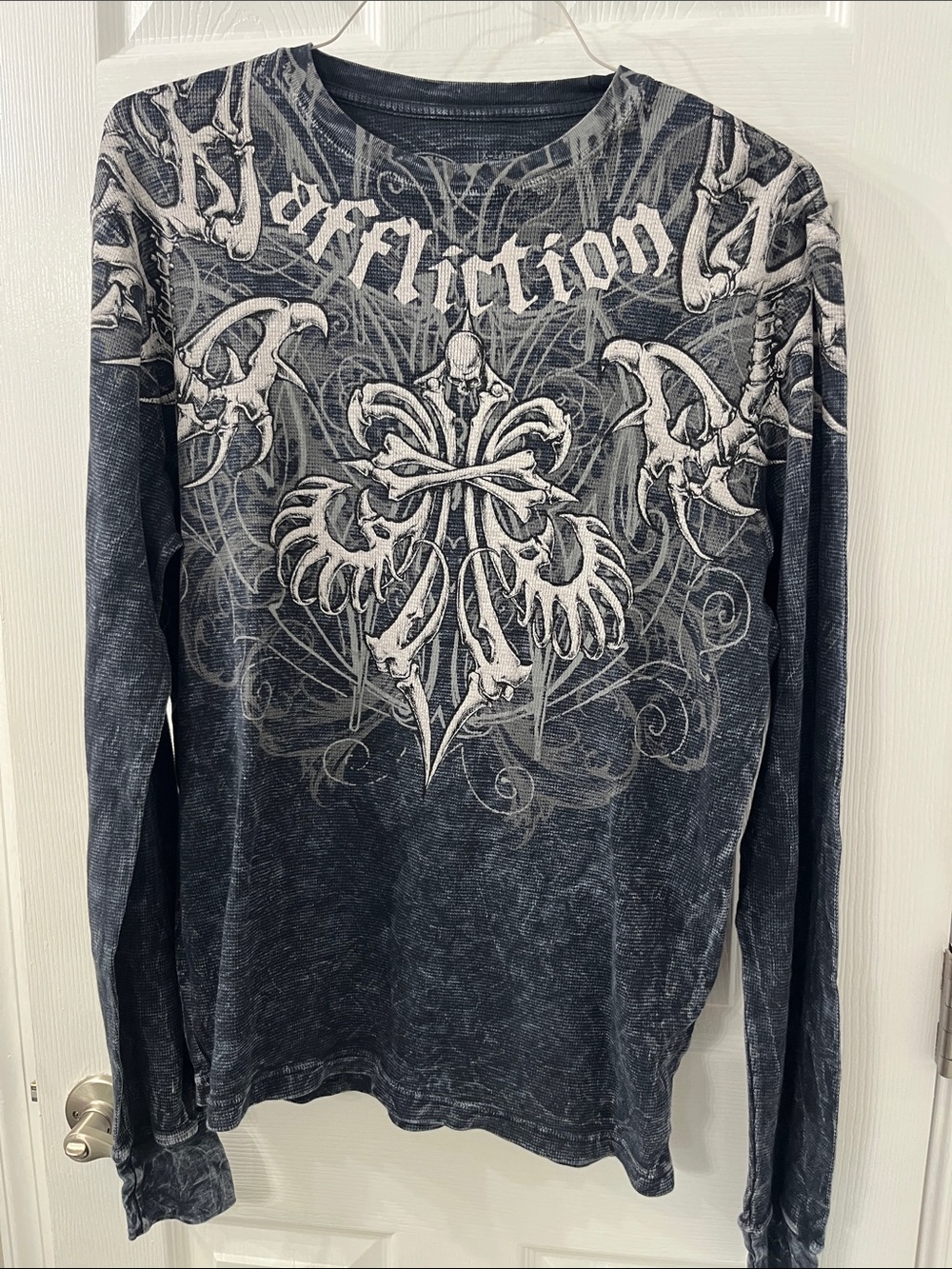 Affliction Men’s Long Sleeve Thermal Graphic Shirt — Washed Black